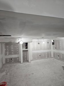 ZAIN CONSTRUCTION

FLOORING...