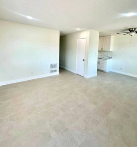FOR RENT — Modern 2BR in El...