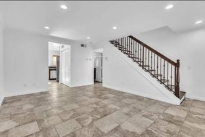 Town House For rent
