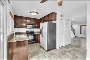 Town House For rent