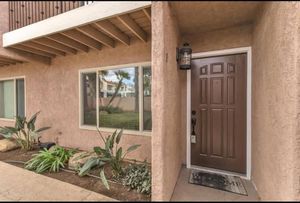 Town House For rent